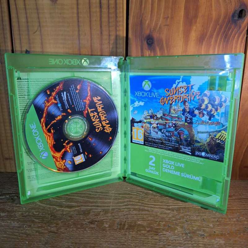 Sunset Overdrive - Day One Edition (XBOX One)