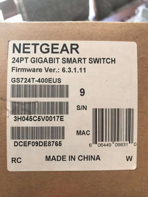 1 x Netgear 24 Port Gigabit Smart Switch ¿ P/no: GS724T-400EUS ¿ (brand new in box)