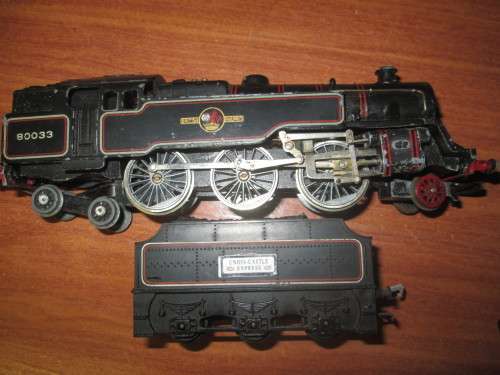 HORNBY DUBLO H/O 4/6/2 LOCO WITH TENDER