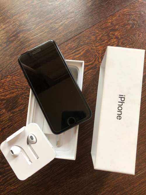 iPhone 7 128GB - excellent condition