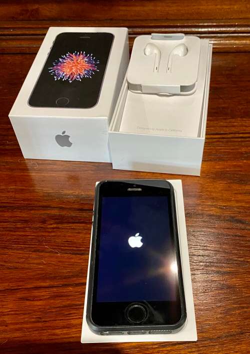 Apple iPhone SE - April 2019