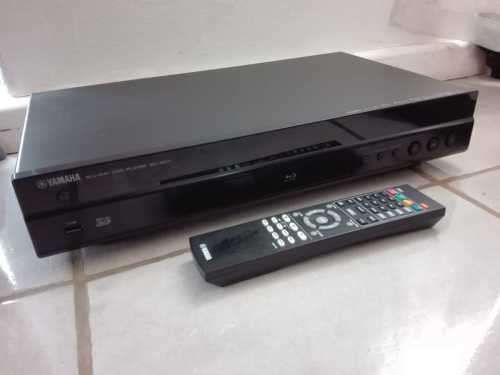 Yamaha bd s671 Blu-ray player + 10bd discs