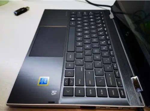 AS NEW!*STUNNING!*HP PAVILION X360*PENTIUM GOLD 7505*TOUCHSCREEN*FLIP*ROTATE*4GB DDR4*256GB SSD