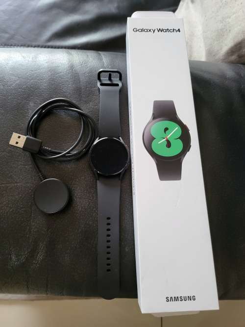 Samsung watch 4 40mm (OPEN BOX)