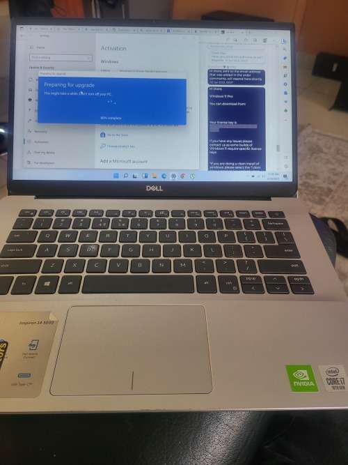 Dell Inspiron 14 5490 8gb RAM 512ssd 10th Gen i7