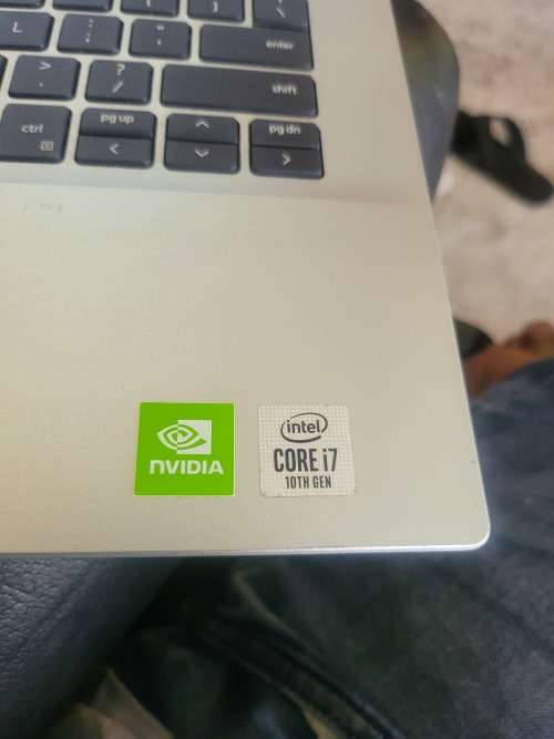 Dell Inspiron 14 5490 8gb RAM 512ssd 10th Gen i7