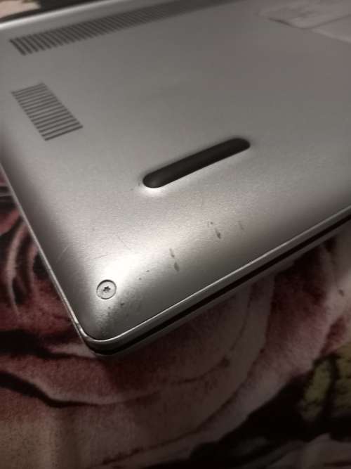Powerfull Huawei D15 i3 256gb ssd laptop (Few scratches, please check pics)