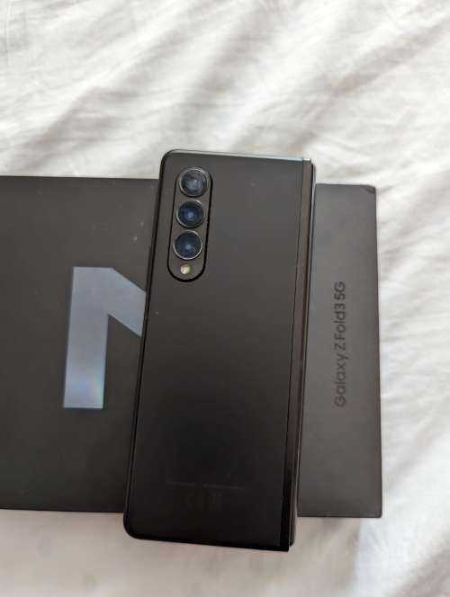 Samsung Z fold 3 256gb 5g With Free Pouch and Spen