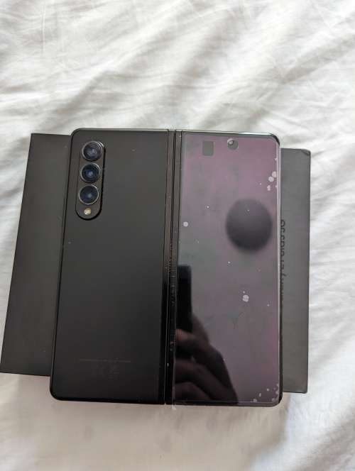 Samsung Z fold 3 256gb 5g With Free Pouch and Spen
