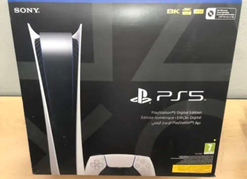 PlayStation 5 + 2brand new blu ray disc