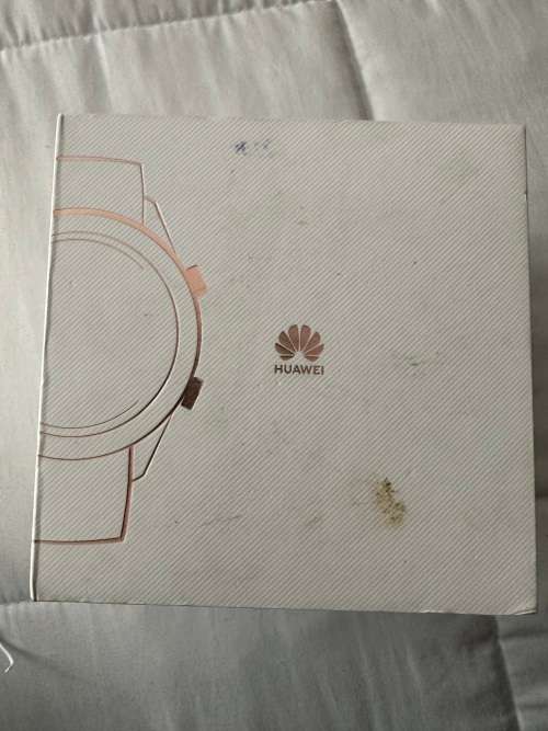 Huawei Gt 42mm watch (worth R5999)