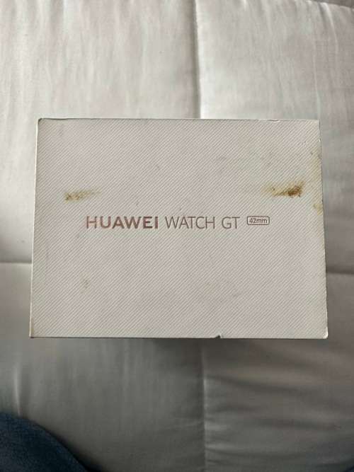 Huawei Gt 42mm watch (worth R5999)
