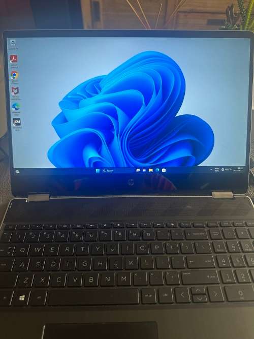 HP HP Pavilion x360 Convertible 15-dq1xxx