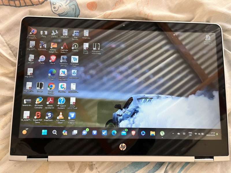 HP  Pavillion X360 14inch i5 8th Gen (please read add)