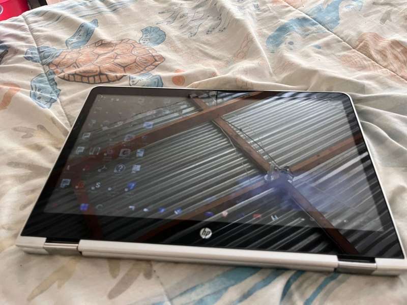 HP  Pavillion X360 14inch i5 8th Gen (please read add)