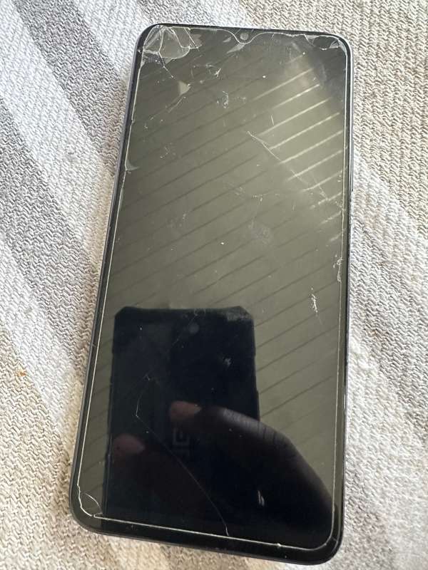 Huawei Nova Y60 single sim (screen damaged)