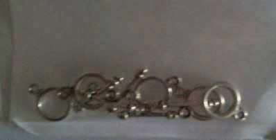 PACK OF METAL HOOPS
