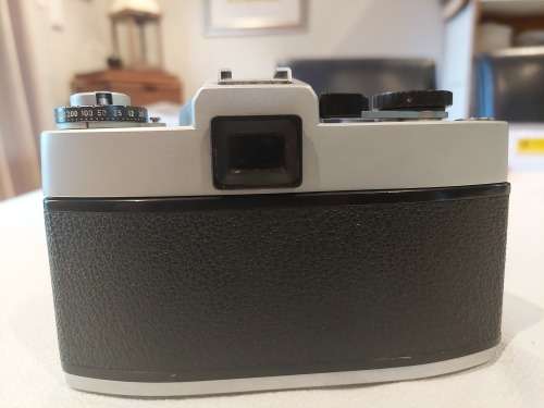 Leicaflex SL SLR Film Camera