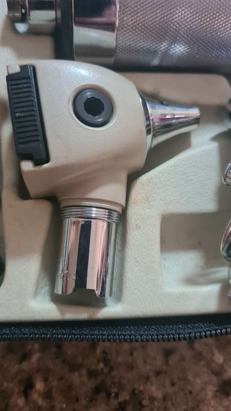 Ear nose and fraught medical examination tool