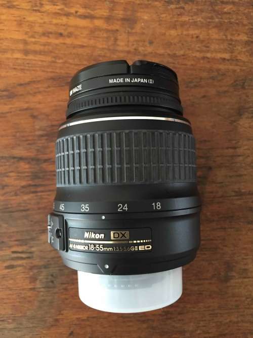 Nikon 18-55mm f/3.5-5.6G AF-S VR DX NIKKOR