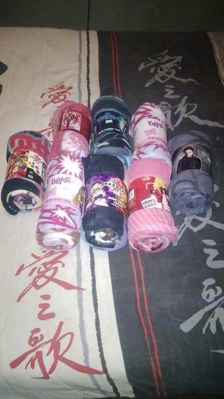 8 x Small Childrens Blankets