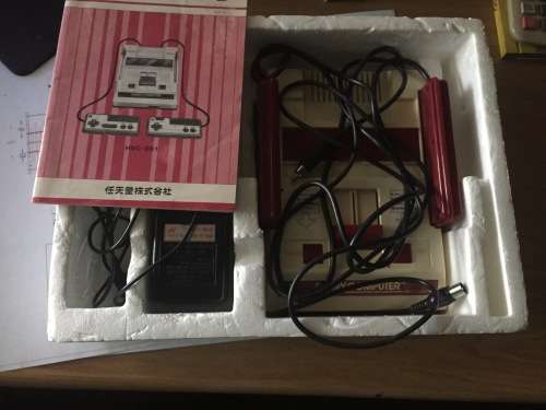 Nintendo famicom console