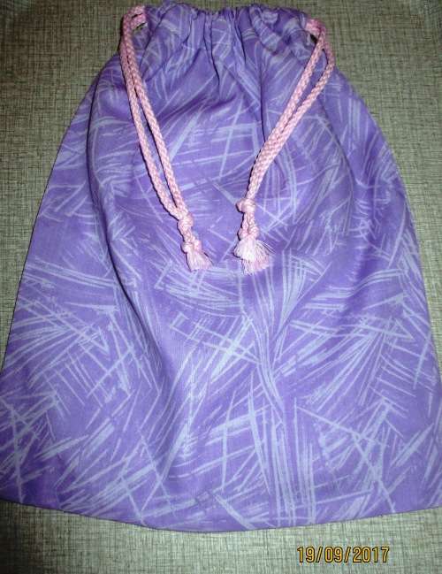 Barbie SUMMER HOLIDAY No5 : 6 outfits plus SLEEPING BAG and CARRY BAG.