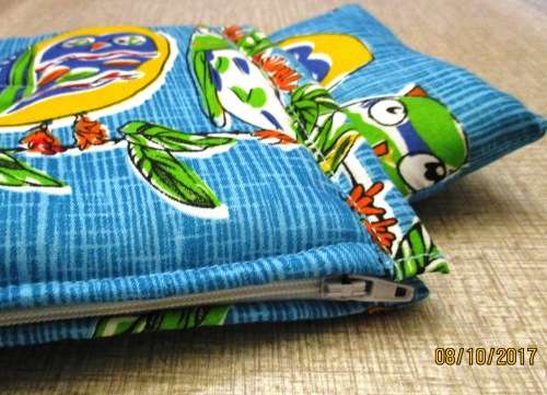 Ken - Barbie - SLEEPING BAG in turquoise owl print.