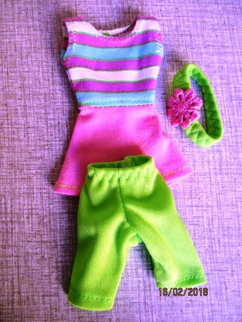 Barbie cycle shorts with fitted top and head band.