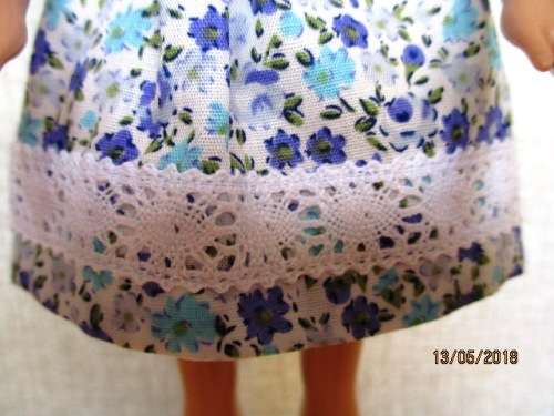 Barbie doll's dress - blue floral