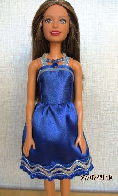 Barbie doll's party dress with necklace - blue and silver