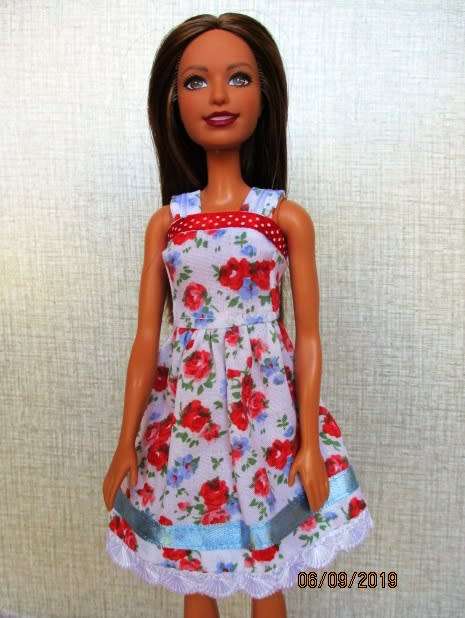 Barbie doll's dress - red rose