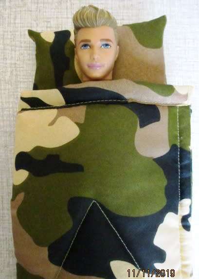 Ken doll`s sleeping bag - brown camo