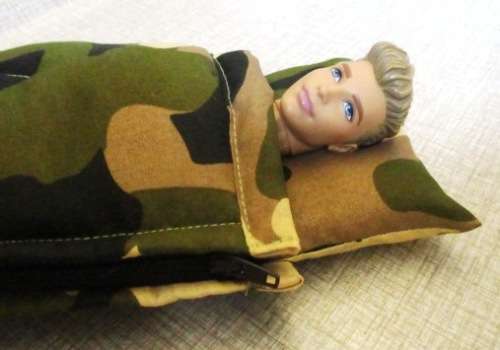 Ken doll`s sleeping bag - brown camo