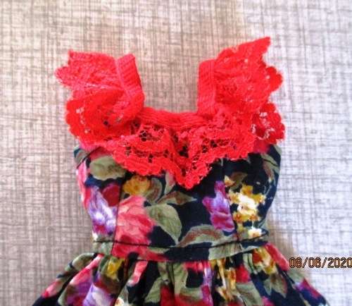 Barbie doll's dress - black rose / red lace