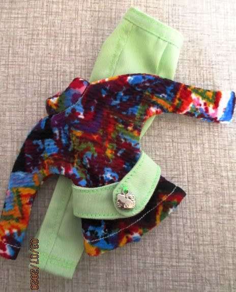 Barbie doll's winter warmers set - six pieces plus belt - green