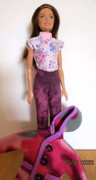Barbie doll`s winter set - purple