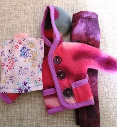 Barbie doll`s winter set - purple
