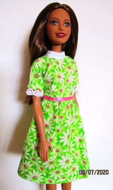 Barbie doll's dress - short sleeve green