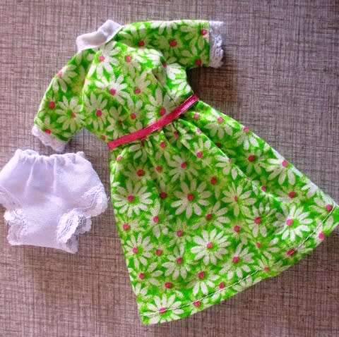 Barbie doll's dress - short sleeve green