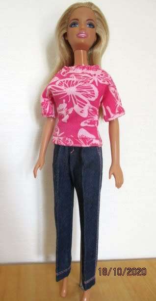 Barbie doll's jeans and T-shirt - pink butterfly
