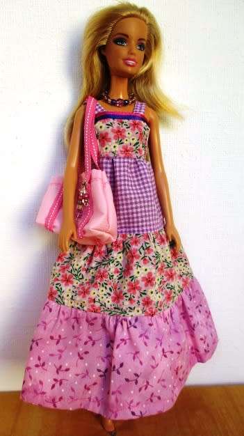 Barbie doll`s long dress with necklace and bag - pink/mauve