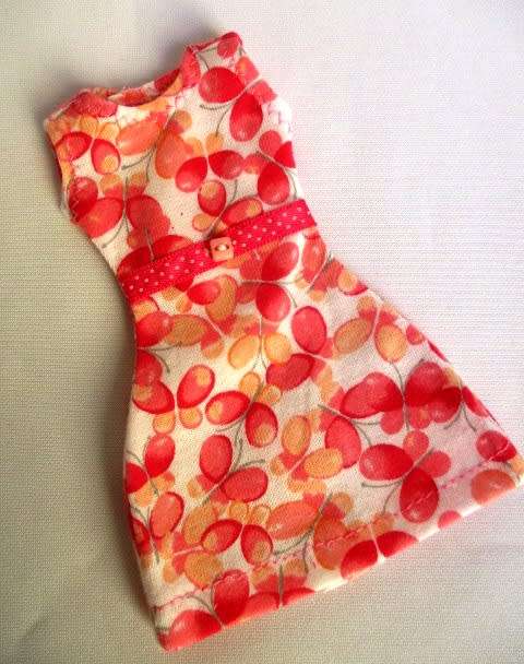 Barbie doll`s dress - pink butterfly