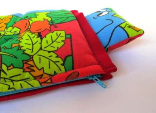 Ken doll`s sleeping bag - jungle red