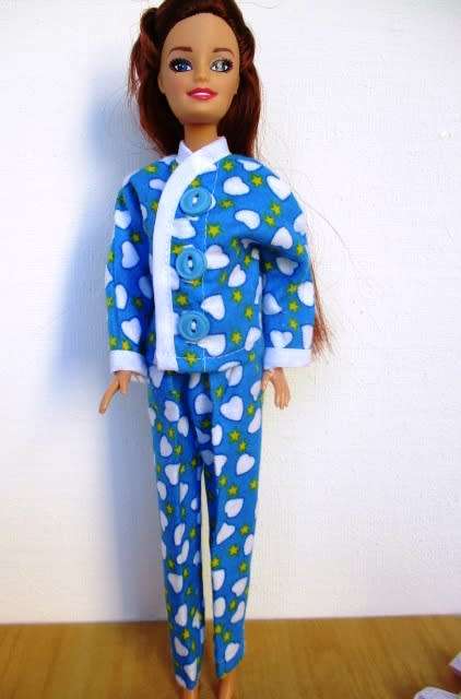 Barbie doll`s winter pyjamas - blue and white hearts