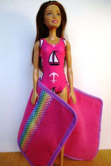 Barbie doll`s Summer Holiday Number 14 - 5 outfits plus sleeping bag