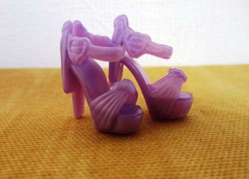 Barbie doll`s shoes - mauve