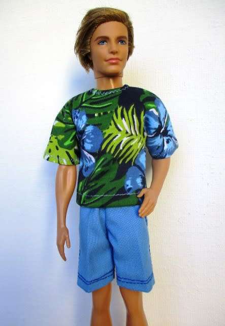 Ken doll`s shorts and tee - blue hibiscus