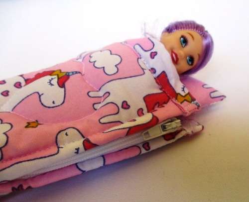 Mini sleeping bag set for Chelsea doll - 3 unicorn print