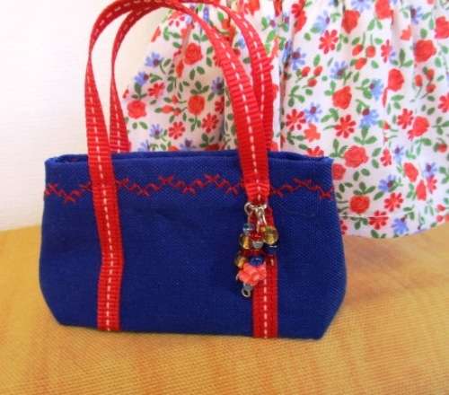 Barbie doll`s long dress, bag and necklace - red rose